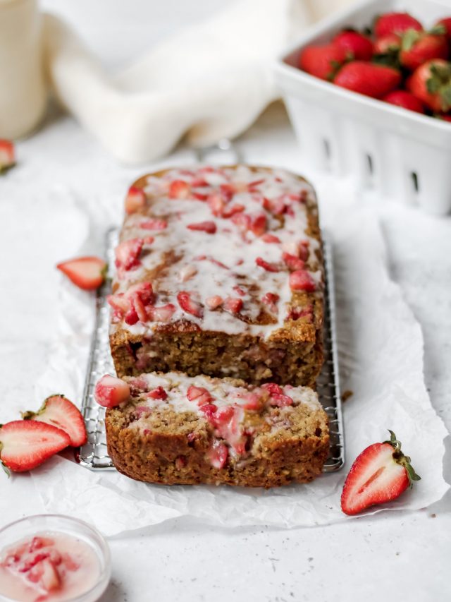 Healthy Strawberry Bread Recipe (GF, naturally sweetened!)
